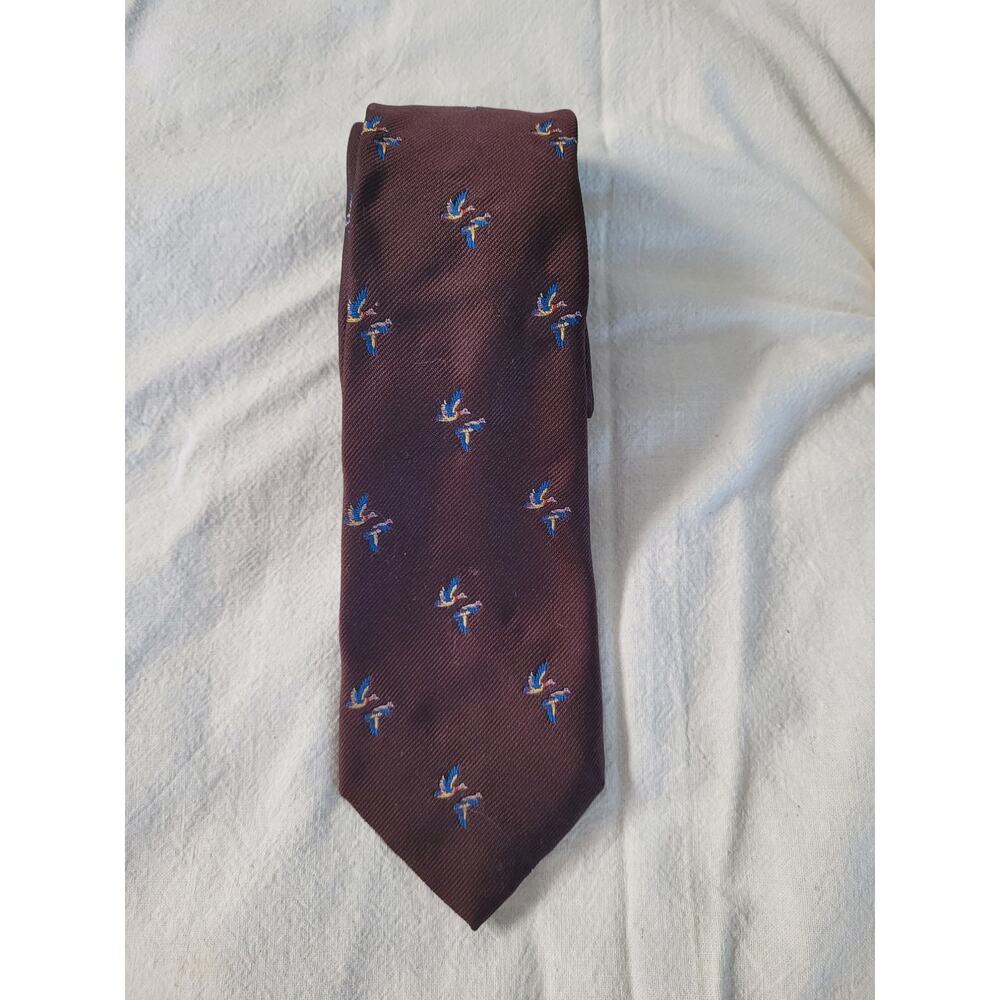 The Fell Company Rivetz of Boston Men's Tie 56" x 3" Birds Silk Polyst Made USA